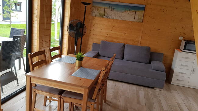 Osada Wypoczynku Jantar - Domki z Basenem, Sauną i Jacuzzi