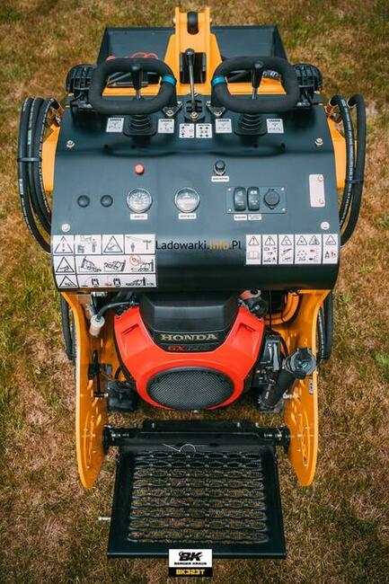Ładowarka gąsienicowa Berger Kraus 323T Honda GX690 22,1 KM