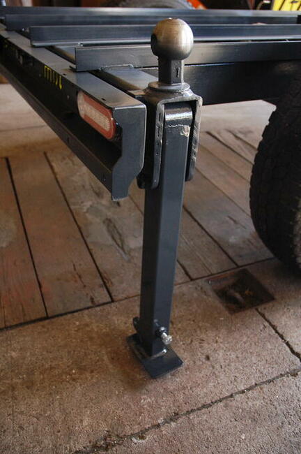 Przyczepa rolnicza 2 tony kiper 3-strony T25, C330