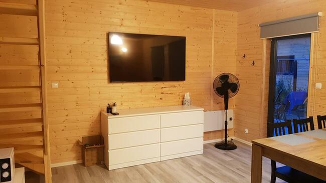 Osada Wypoczynku Jantar - Domki z Basenem, Sauną i Jacuzzi