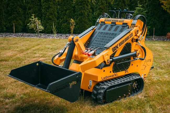 Ładowarka gąsienicowa Berger Kraus 323T Honda GX690 22,1 KM