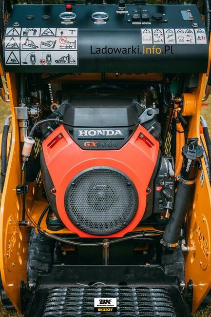 Ładowarka gąsienicowa Berger Kraus 323T Honda GX690 22,1 KM