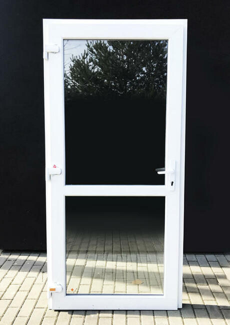 nowe PCV drzwi 90x210 wzmacniane szyba panel