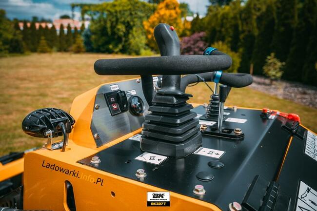 Ładowarka gąsienicowa Berger Kraus 327T KUBOTA 25KM