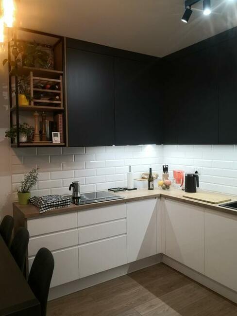 Usługi Stolarsko Meblowe Podłogi Skręcanie Montaż Projekt 3D