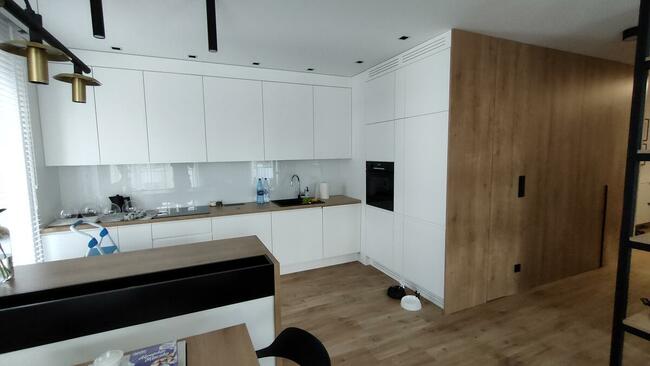 Usługi Stolarsko Meblowe Podłogi Skręcanie Montaż Projekt 3D