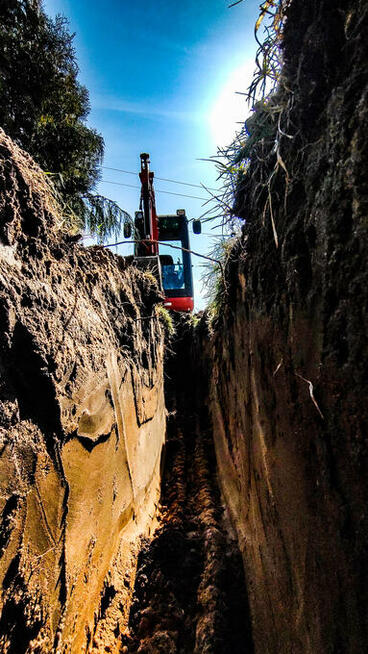 Minikoparka Miniładowarka wynajem usługi prace ziemne wykopy