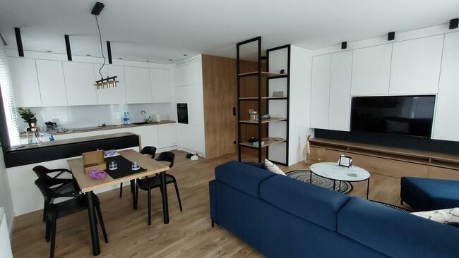 Usługi Stolarsko Meblowe Podłogi Skręcanie Montaż Projekt 3D