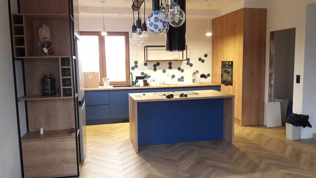 Usługi Stolarsko Meblowe Podłogi Skręcanie Montaż Projekt 3D