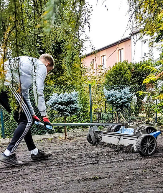 Darniarka | zrywanie darni, trawnika | usługi ogrodnicze