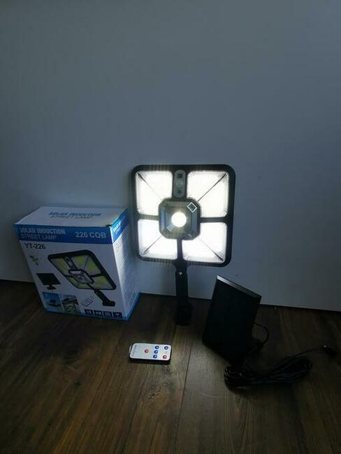 Nowe Solarny lampy uliczne z panelem słonecznym 226cob 600w