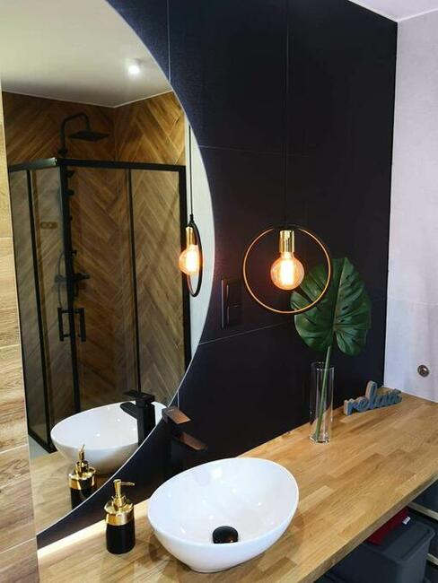 Domek z jacuzzi nad jeziorem.Mazury, balia, kominek