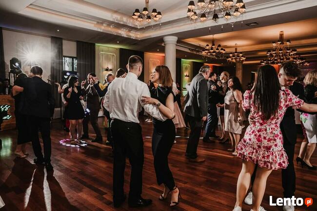 Uznana marka , DJ i Wodzirej na Twoje Wesele! Zadzwoń :)