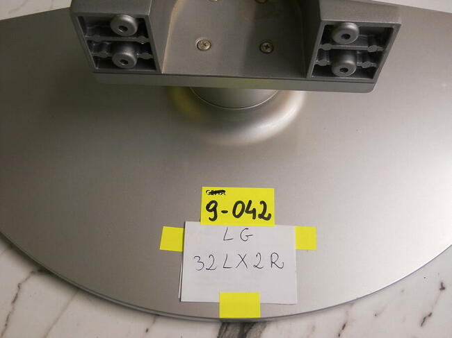 Stopa , podstawa z Tv - LG 32LX2R 9-042