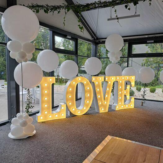 balony, dekoracja balonowa, brama z balonów, girlanda