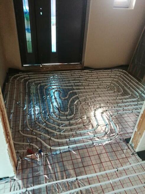 Hydraulik przyjmie zlecenia, nawiąże współprace