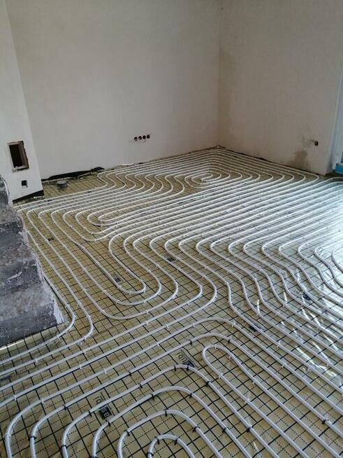 Hydraulik przyjmie zlecenia, nawiąże współprace