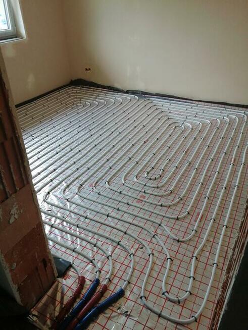 Hydraulik przyjmie zlecenia, nawiąże współprace