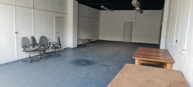 Lokale użytkowe i magazynowe wynajmę w Sieradzu.