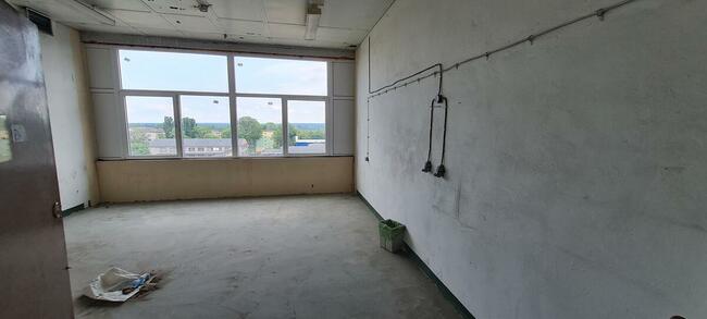 Lokale użytkowe i magazynowe wynajmę w Sieradzu.