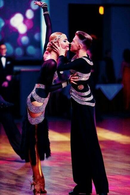 Taniec Towarzyski i Dużo Więcej Atrakcyjnych Kursów