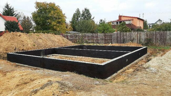 Dom Wolnostojący i Bliżniak 2-lokalowy Łomianki Dziekanów Le