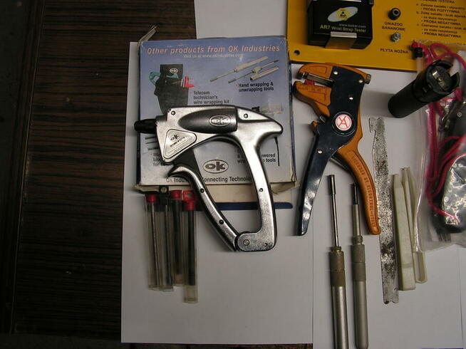 Telekomunikacujny osprzęt montera