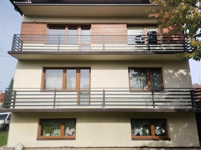 Nowoczesne balustrady, bramy, ogrodzenia malowane i nierdzewn