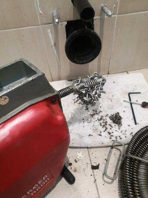 7 dni w tygodniu udrażnianie rur przepychanie kanalizacji