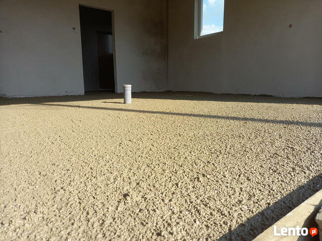 Płynny styropian, styrobeton, anhydryt Knauf na ogrzewanie.