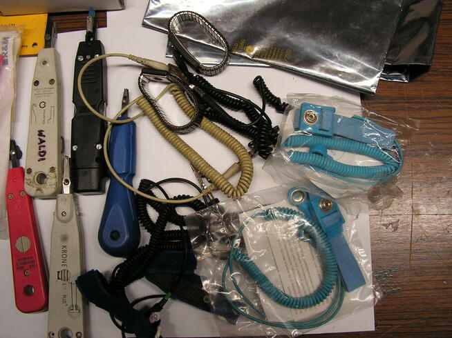 Telekomunikacujny osprzęt montera