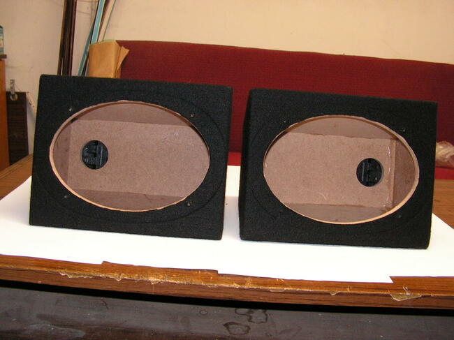 Obudowy głośników BassTon C6.9