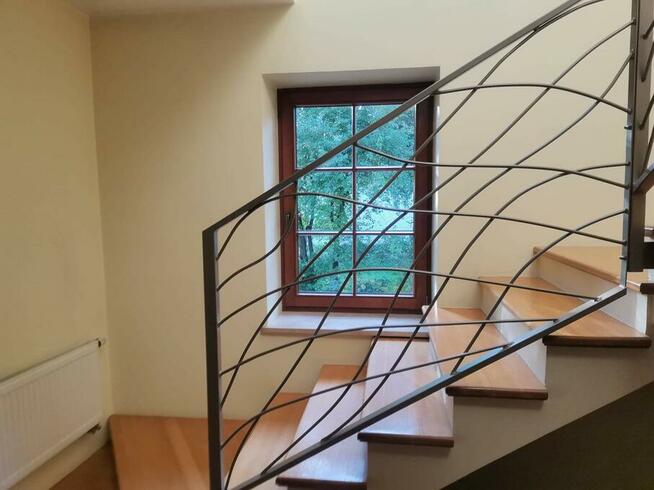 Nowoczesne balustrady, bramy, ogrodzenia malowane i nierdzewn