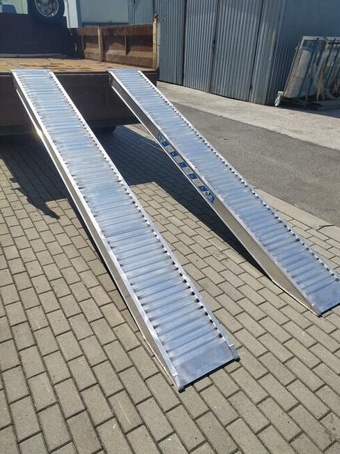Aluminiowe najazdy / rampy 2,5m-4,5m do 13t
