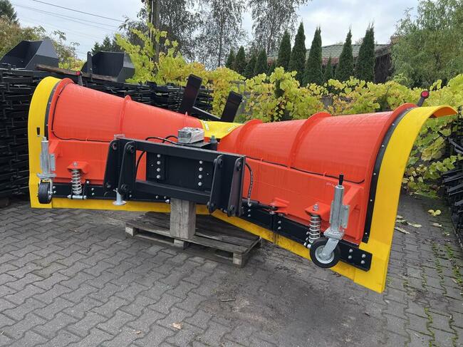 Pług do śniegu hydrauliczny Strzalka JCB MANITOU CAT CASE