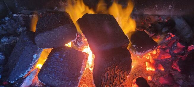 Brykiet torfowy - zamiennik węgla. Worki 35 kg