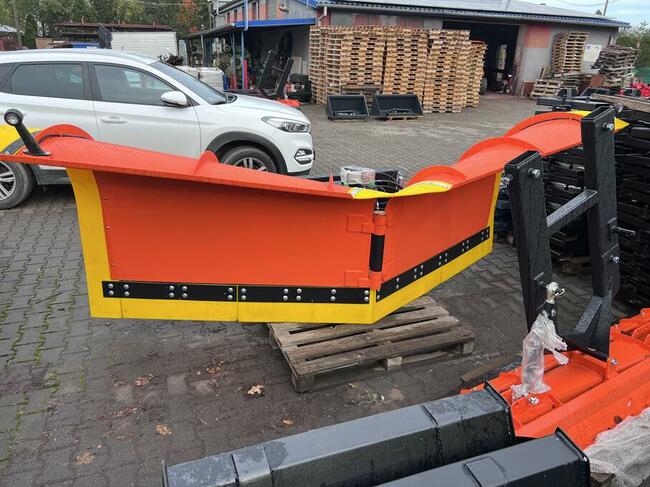 Pług do śniegu hydrauliczny Strzalka JCB MANITOU CAT CASE