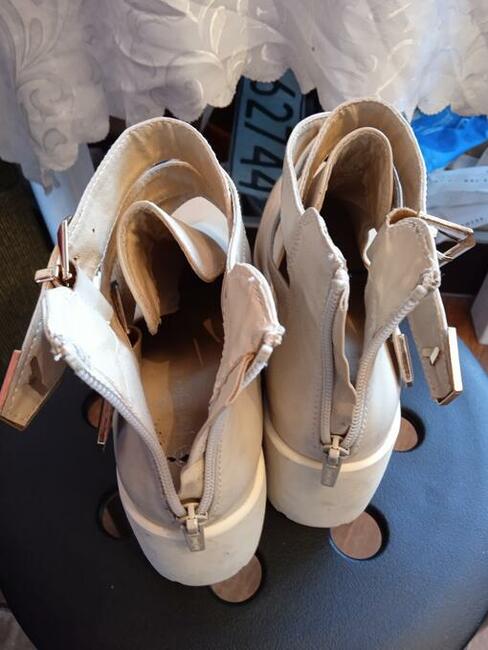 za polowe ceny prawie jak nowe lekie wygodne