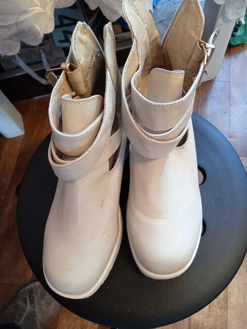 za polowe ceny prawie jak nowe lekie wygodne