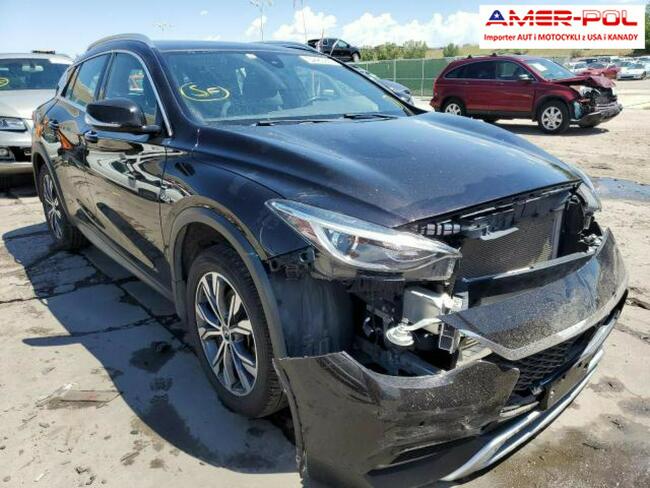 Infiniti QX30 2017, 2.0L, 4x4, BASE, od ubezpieczalni