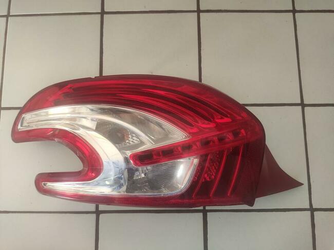Lampa wkład tylna lewa Peugeot 208 PreFL 2012-2015 z wkładem