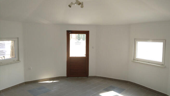 Brzozów Wynajmę pawilon handlowy na placu targowym