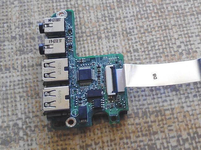 Części Dell Inspiron 1564