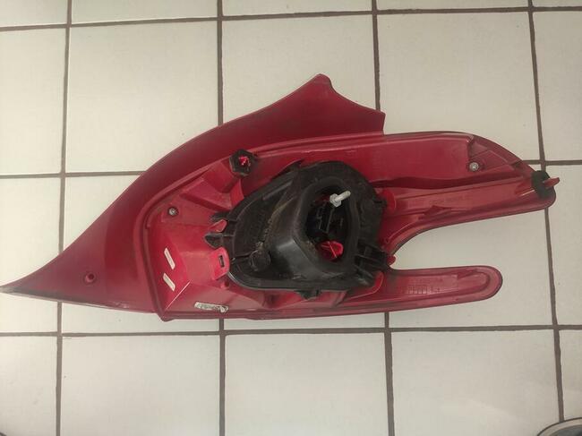 Lampa wkład tylna lewa Peugeot 208 PreFL 2012-2015 z wkładem