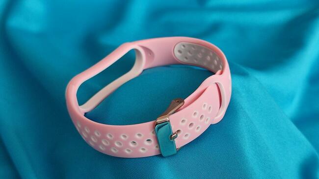 Opaska Xiaomi Mi Band 5 lub 6 +Gratis