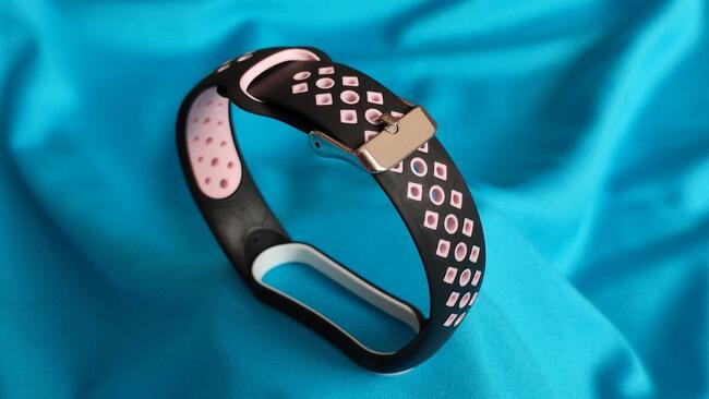 Śliczna silikonowa opaska Xiaomi Mi Band 5 lub 6 + Gratis