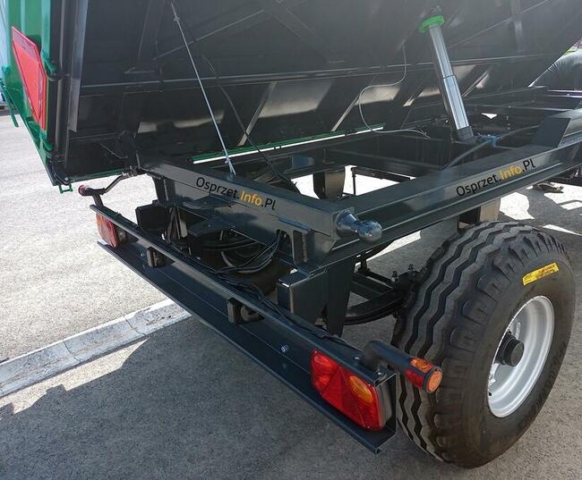 Przyczepa 8 ton - trzy strony wysypu