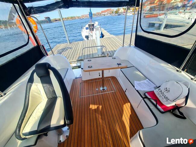 Czarter, wynajem łodzi motorowych bez uprawnień Mikołajki