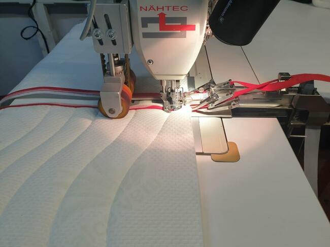 Automat wszywanie zamka w materacach Durkopp Adler 867-100