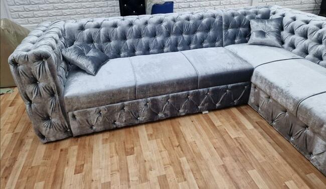 Chesterfield głęboko pikowany srebro kwadraciak
